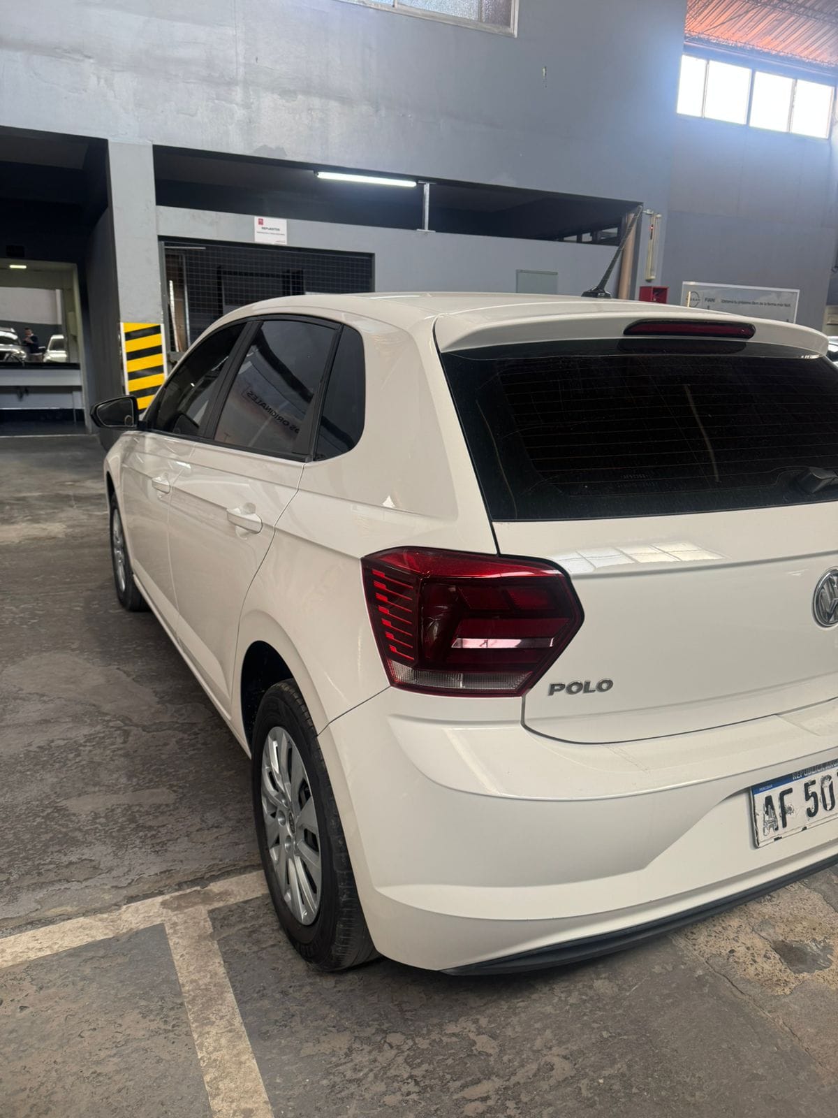 Volkswagen Polo miniatura 6